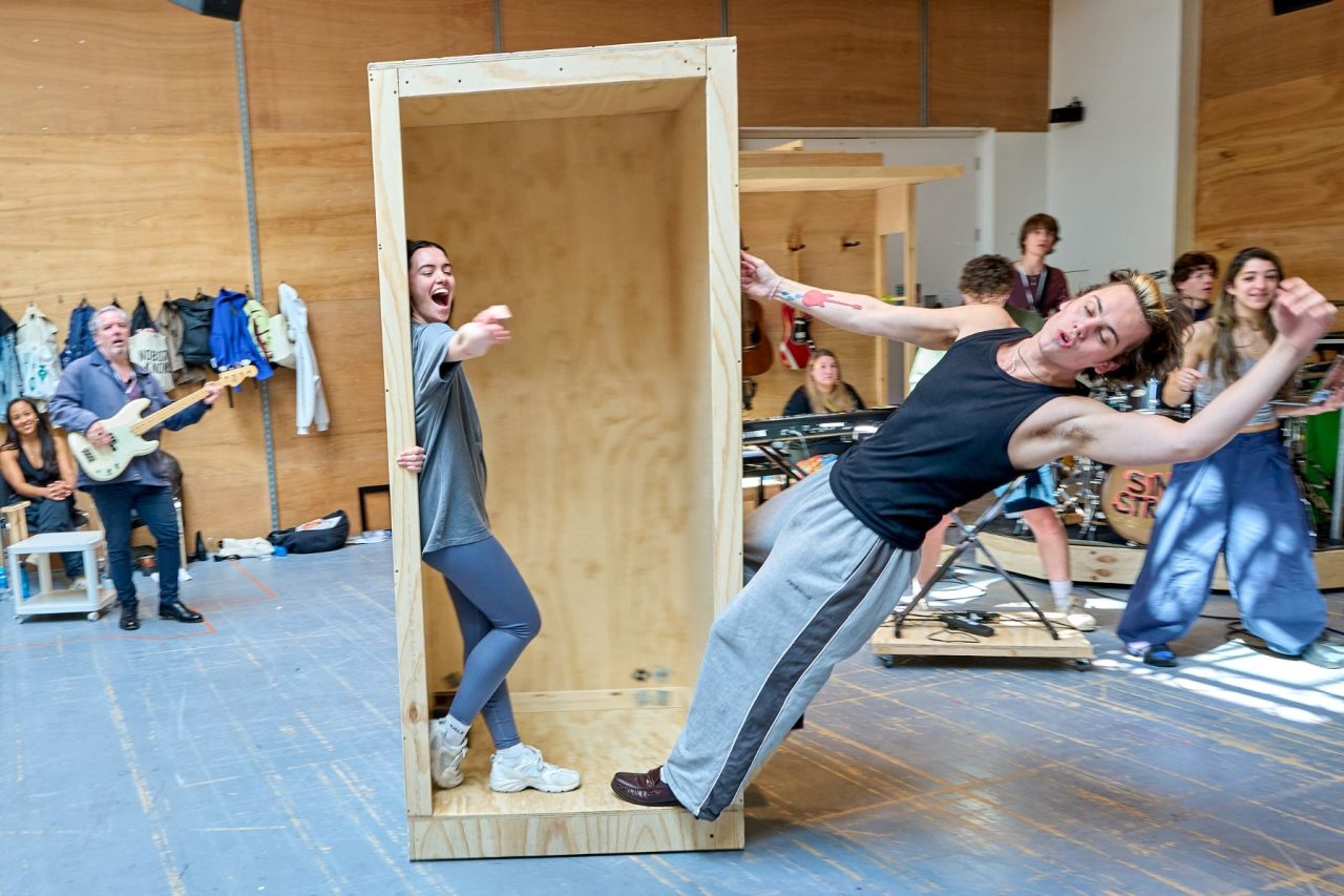 Jaja's African Hair Braiding, Lyric Hammersmith Theatre (Manual Harlan)